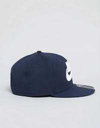 U NK TRUE FUTURA CAP 584169-451